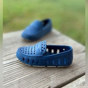 Floafers C5 | Navy Peony/Bright White | Prodigy Driver